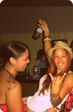 http://3.bp.blogspot.com/-5BZTk34ZFIw/TpZ-FTQcTYI/AAAAAAAAEQs/pzsoLi14u1A/s1600/Nikki+and+Kat+2+%25281%2529.jpg