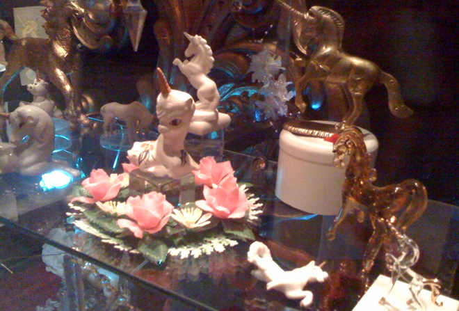 http://3.bp.blogspot.com/-ETtH1aDk43M/T_5V2Qtyd8I/AAAAAAAAFWo/ppEXI3b6X_w/s1600/cc-unicorn.jpg