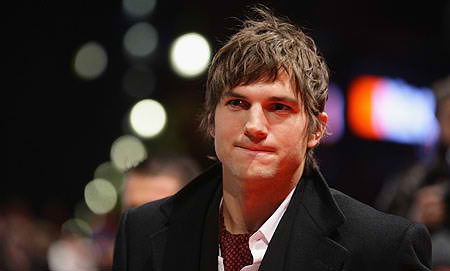 http://1.bp.blogspot.com/-LZ2FIib0LyE/TpZ7kLT_eWI/AAAAAAAAEQM/r8arTiQRev0/s1600/Ashton_Kutcher_PicGetty_743865855.jpg