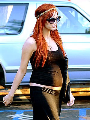 http://4.bp.blogspot.com/-YS-houj-F44/T6szHj26ZdI/AAAAAAAAFMU/dd3HpSzyZrM/s1600/ashlee_simpson.jpg