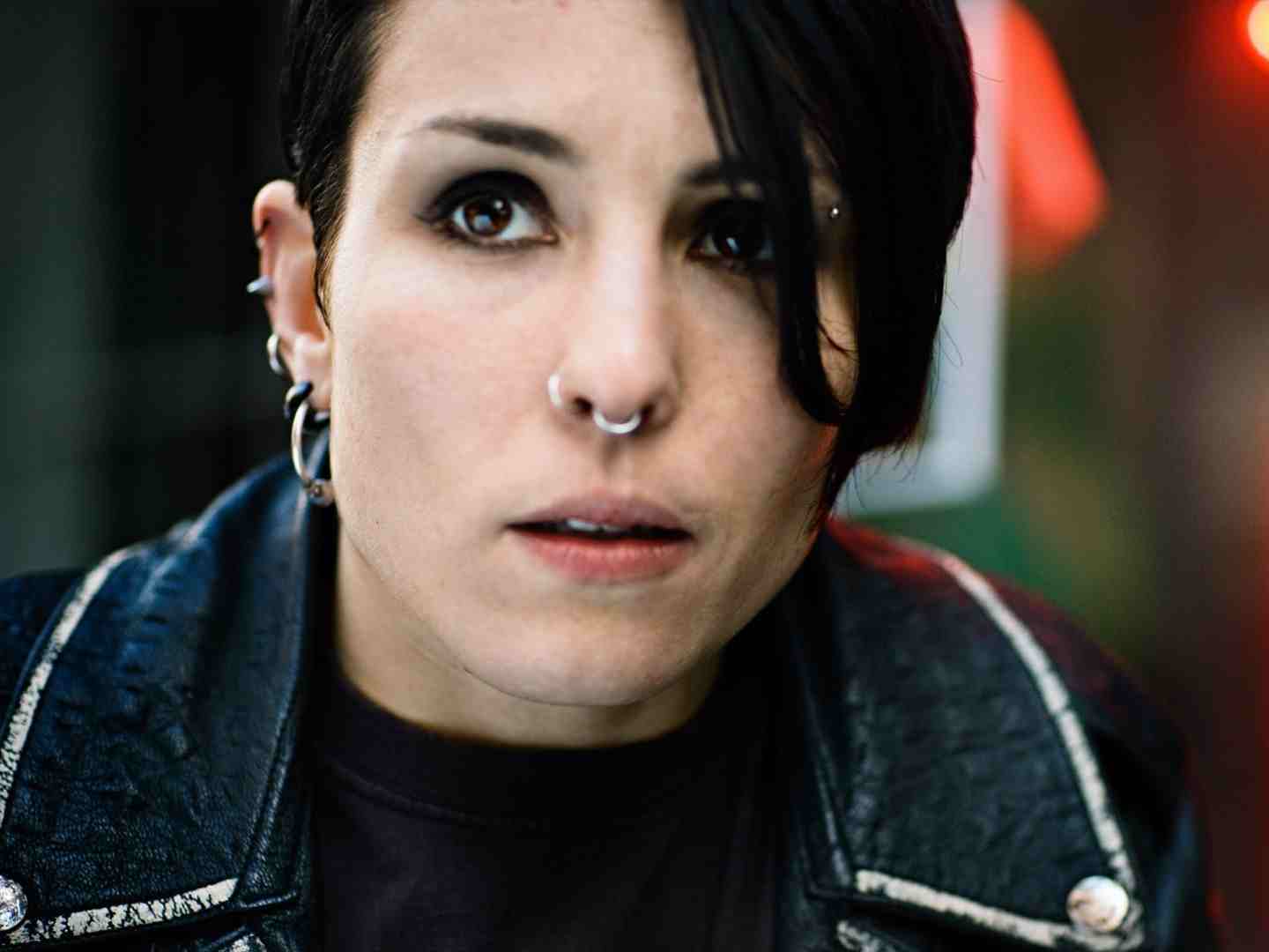 http://3.bp.blogspot.com/-aCqu1q2K0gc/Tulbz7Wrt0I/AAAAAAAAEjg/k7fvpTuGyqk/s1600/noomi-rapace2.jpg